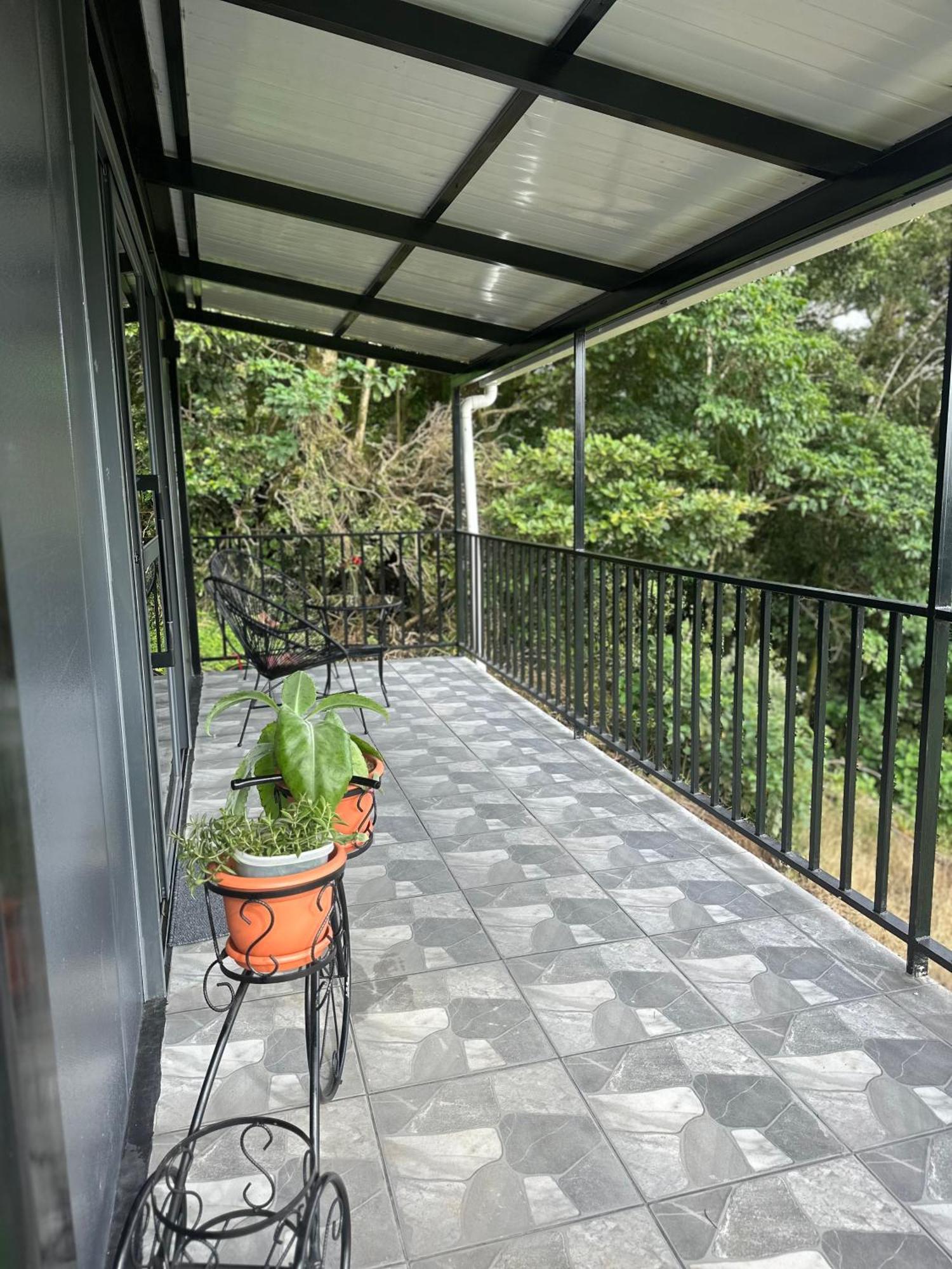 Dadirri House Minicasa Santa Elena Monteverde Bagian luar foto